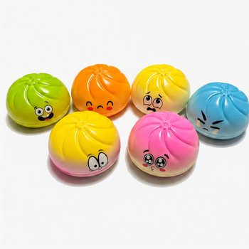 RAGE - Squishy Dumplings GRANDE (Dim. 9 x 9 x 4 Cm) - Viral 2026 Fidget Toy - COM CARTÃO DE TOPO (24 un.)