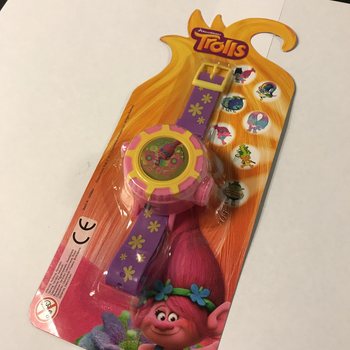 RELÓGIO DE PROJEÇÃO TROLLS EM CARTÃO (12 un.)