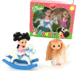 Conjunto de 2 Bonecas com Cavalo de Balanço