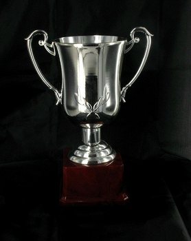 Ta&ccedil;a Prateada Grande - Trof&eacute;u para Vencedores