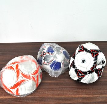 RESTANTE STOCK BOLAS DE FUTEBOL (3 un.)