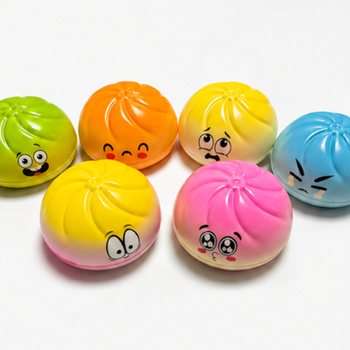RAGE - Squishy Dumplings GRANDE (Dim. 9 x 9 x 4 Cm) - Viral 2026 Fidget Toy - COM CART&Atilde;O DE TOPO (24 un.)